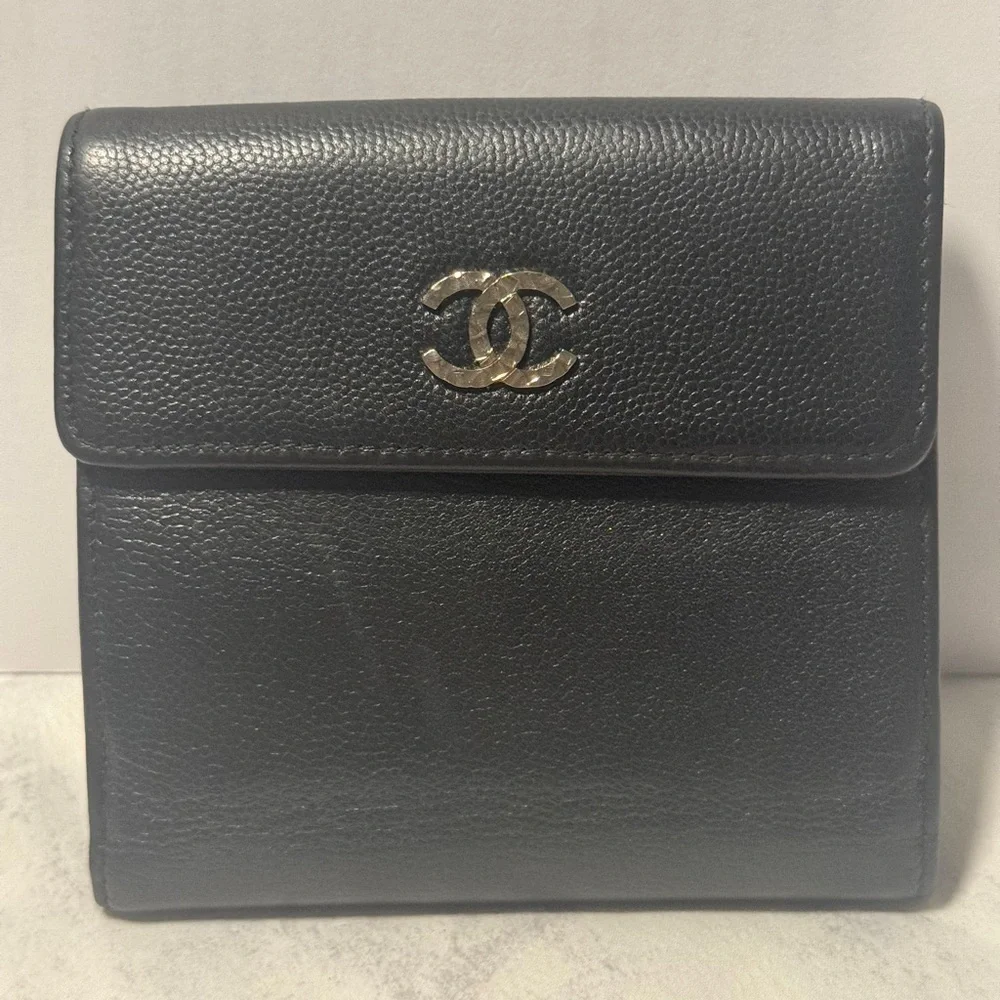 CHANEL Black Leather CC Logo Wallet with Silver Hardware - Picture 1 of 8